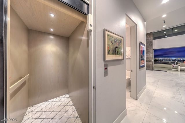 671 Scenic Rim Drive, Henderson, NV 89012