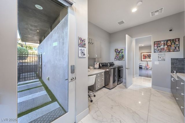 671 Scenic Rim Drive, Henderson, NV 89012