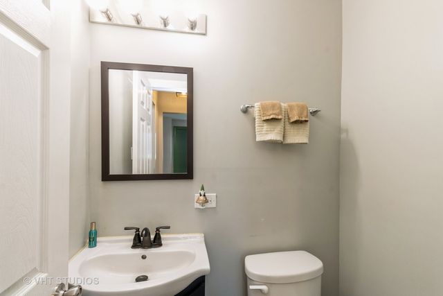 113 Pheasant Trail, Lake In The Hills, IL 60156