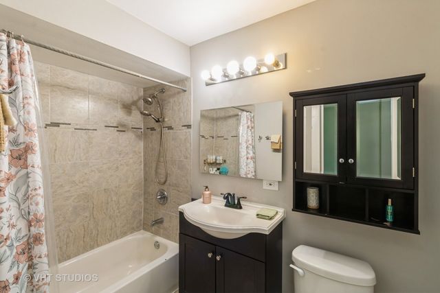 113 Pheasant Trail, Lake In The Hills, IL 60156