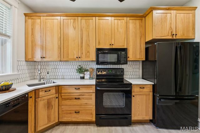 4142 Cleveland Avenue, St Louis, MO 63110