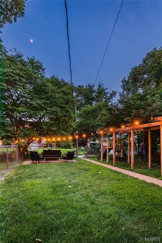 4142 Cleveland Avenue, St Louis, MO 63110