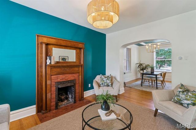 4142 Cleveland Avenue, St Louis, MO 63110