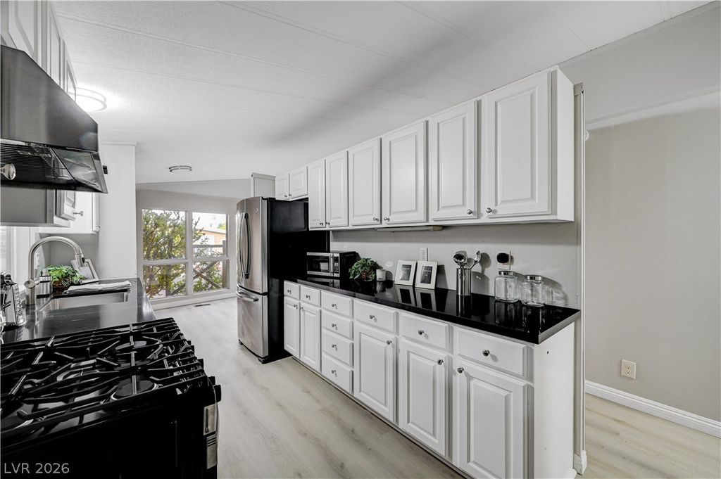 3530 Katmai Drive, Las Vegas, NV 89122 — exterior