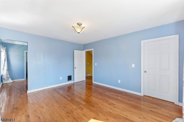 150 W 5Th Ave, Roselle Boro, NJ 07203