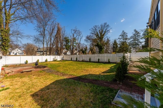 150 W 5Th Ave, Roselle Boro, NJ 07203