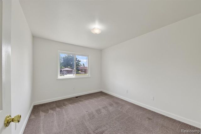 34624 Michelle Drive, Romulus, MI 48174