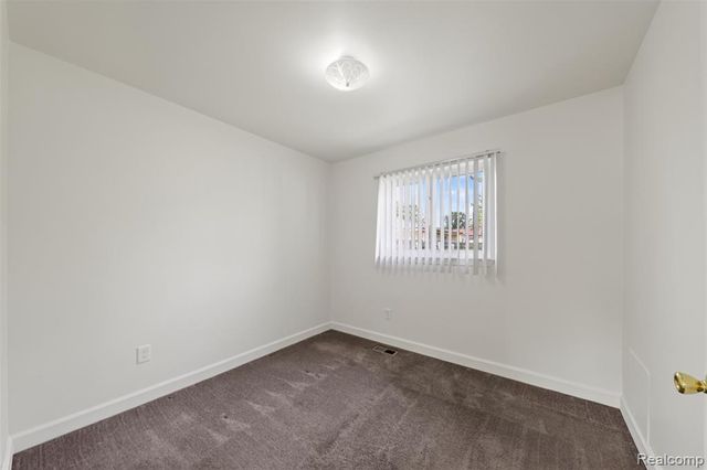 34624 Michelle Drive, Romulus, MI 48174