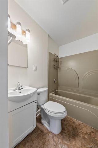 34624 Michelle Drive, Romulus, MI 48174