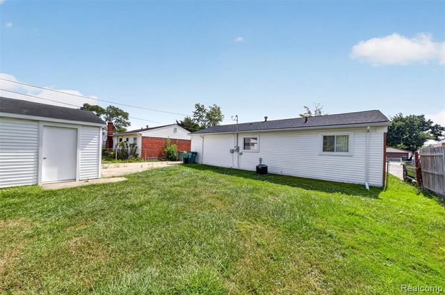 34624 Michelle Drive, Romulus, MI 48174