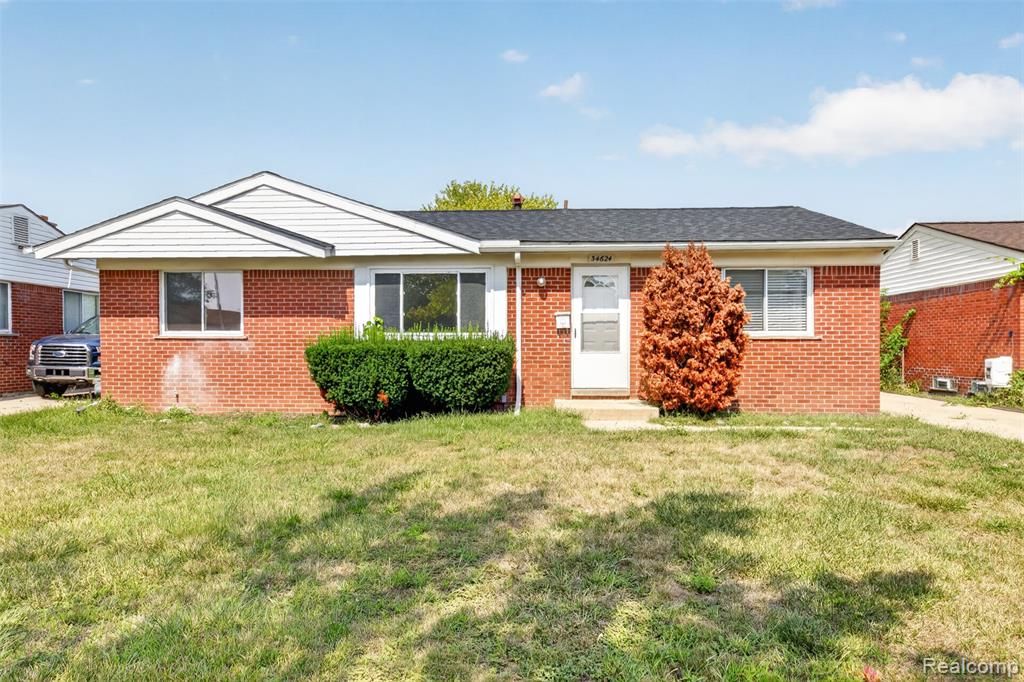 34624 Michelle Drive, Romulus, MI 48174