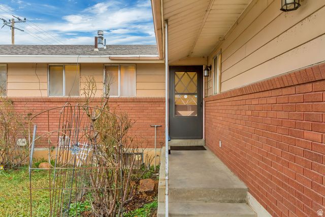 345 W 2300 N, Sunset, UT 84015