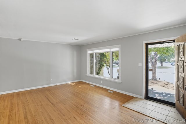 2406 S Joplin Avenue, Tulsa, OK 74114