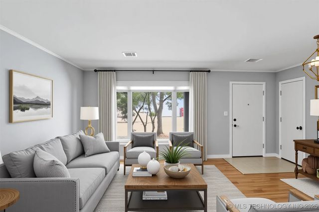 2406 S Joplin Avenue, Tulsa, OK 74114