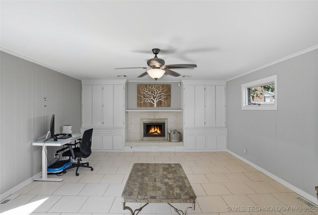 2406 S Joplin Avenue, Tulsa, OK 74114