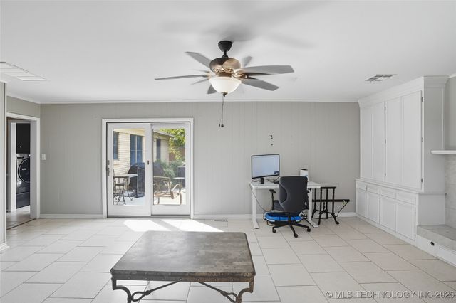 2406 S Joplin Avenue, Tulsa, OK 74114