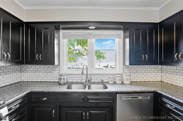 2406 S Joplin Avenue, Tulsa, OK 74114