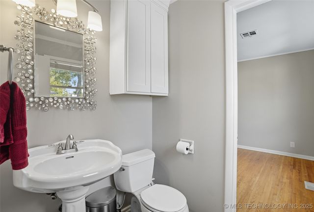 2406 S Joplin Avenue, Tulsa, OK 74114