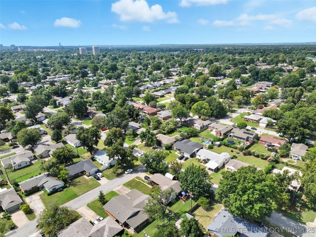 2406 S Joplin Avenue, Tulsa, OK 74114