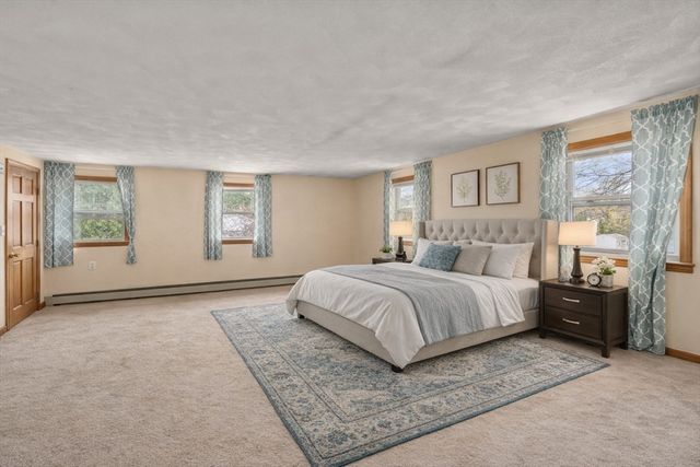 6 Broadview Rd, Lowell, MA 01852