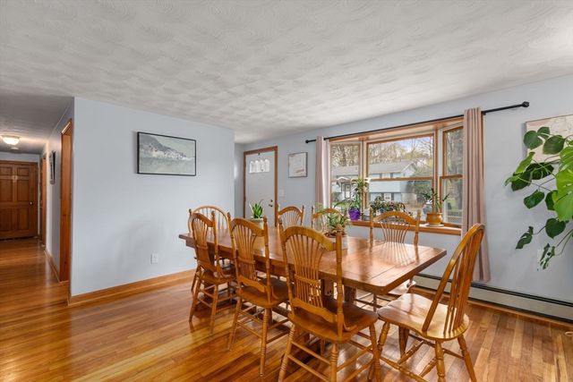6 Broadview Rd, Lowell, MA 01852