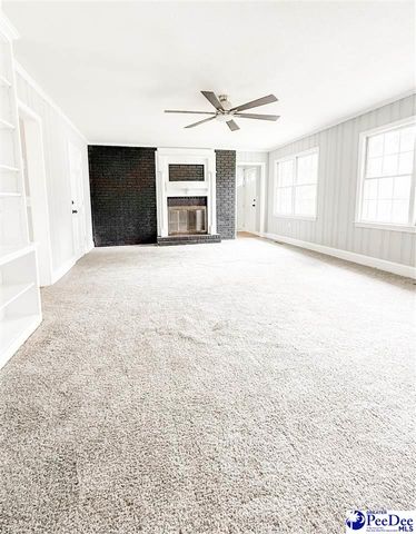 607 E Roosevelt Street, Dillon, SC 29536