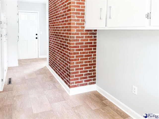 607 E Roosevelt Street, Dillon, SC 29536