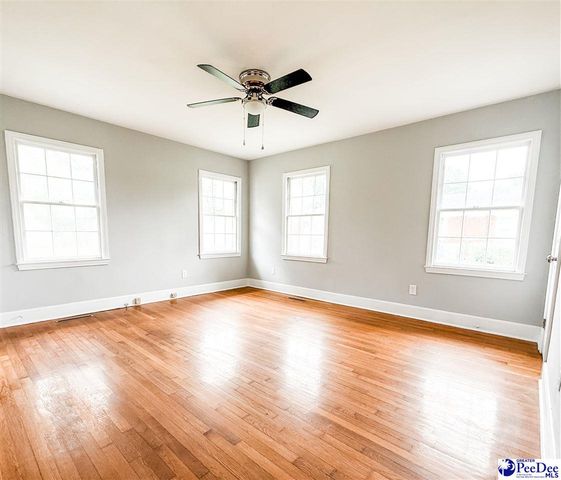 607 E Roosevelt Street, Dillon, SC 29536