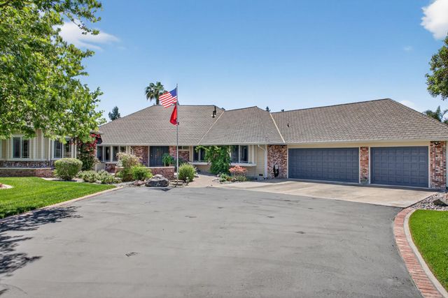 8420 W Fairoaks Rd, Tracy, CA 95304