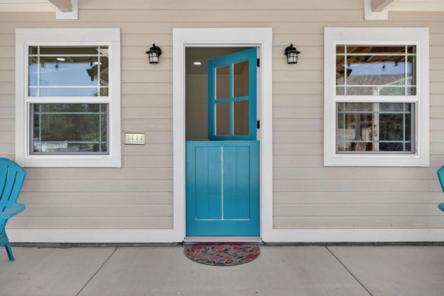 8420 W Fairoaks Rd, Tracy, CA 95304