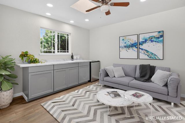 8420 W Fairoaks Rd, Tracy, CA 95304