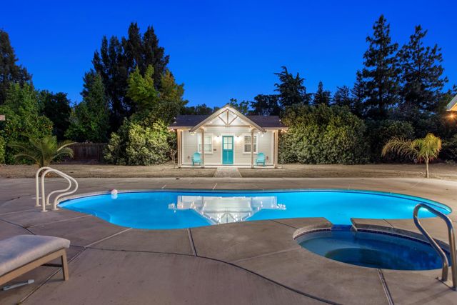 8420 W Fairoaks Rd, Tracy, CA 95304