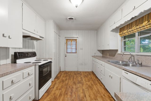 2800 Tanglewood Drive, Tyler, TX 75701
