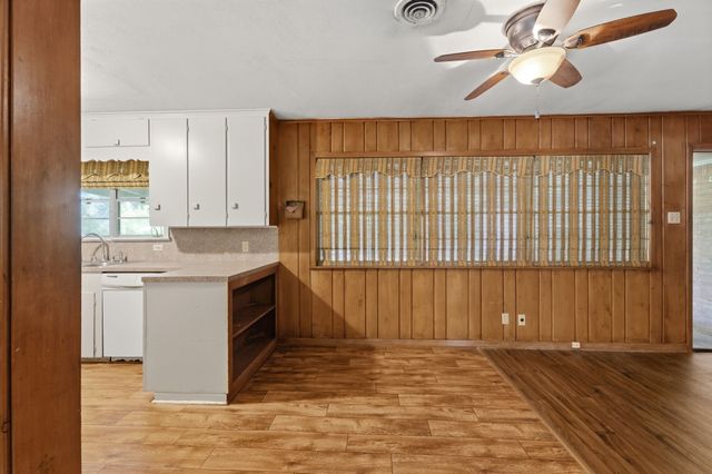 2800 Tanglewood Drive, Tyler, TX 75701