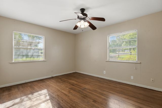2800 Tanglewood Drive, Tyler, TX 75701