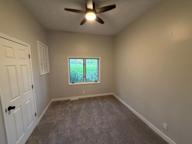 1822 N BROADWAY, Council Bluffs, IA 51503