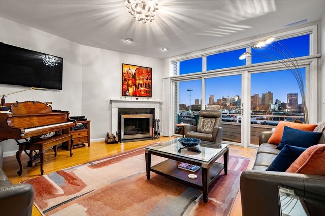 11 Constellation Wharf 11, Boston, MA 02129