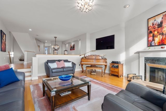 11 Constellation Wharf 11, Boston, MA 02129