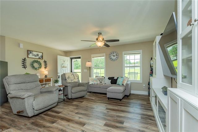 185 Broadway Road, Lexington, NC 27295