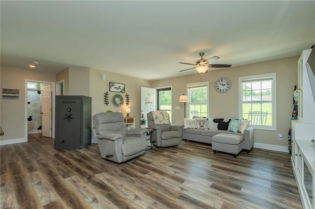 185 Broadway Road, Lexington, NC 27295