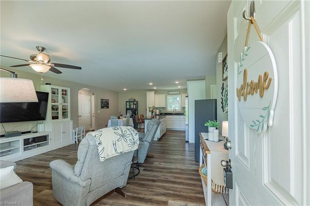 185 Broadway Road, Lexington, NC 27295