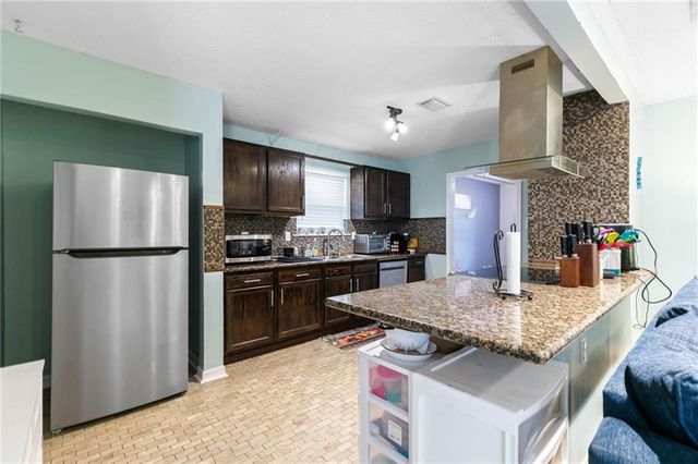 5007 Golfway Drive, Eight Mile, AL 36613