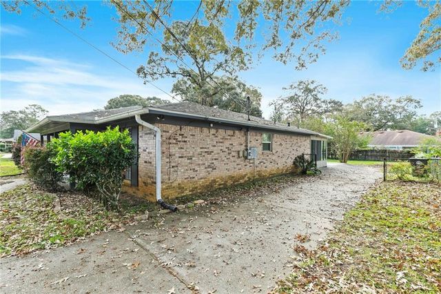 5007 Golfway Drive, Eight Mile, AL 36613