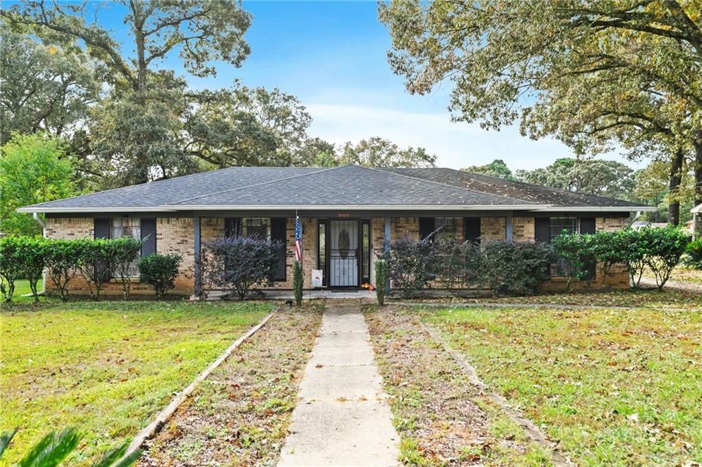 5007 Golfway Drive, Eight Mile, AL 36613