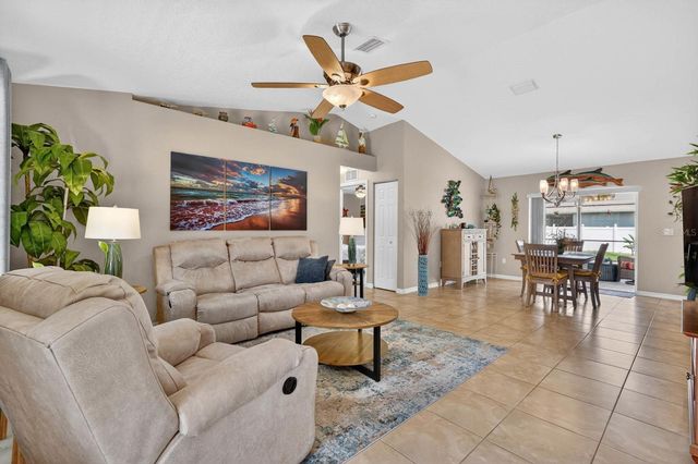 2 SEOANE COURT, Palm Coast, FL 32164