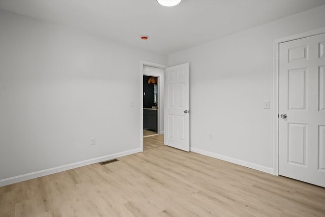 19 Newbury St, Providence, RI 02904