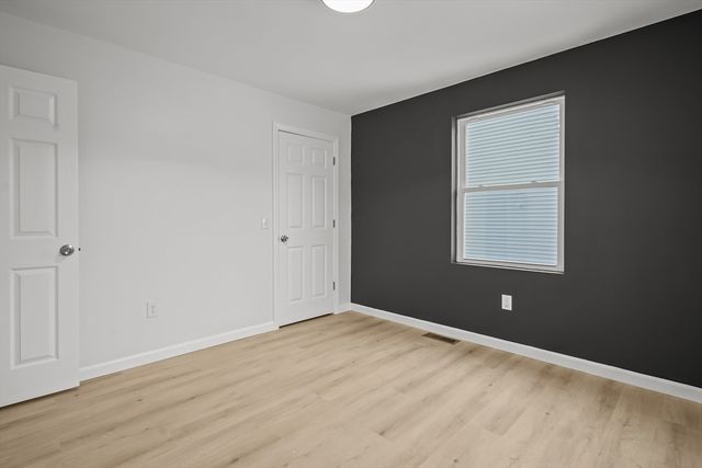 19 Newbury St, Providence, RI 02904