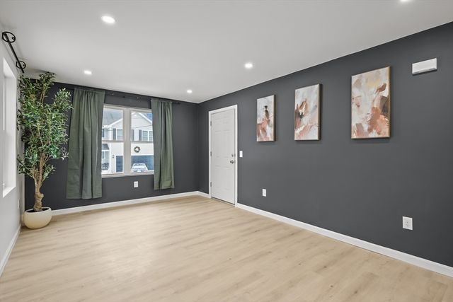 19 Newbury St, Providence, RI 02904