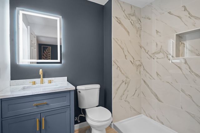 19 Newbury St, Providence, RI 02904