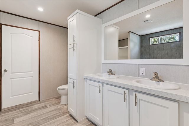 13 Faye Drive, Midway, GA 31320